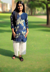 Navy blue floral tunic top