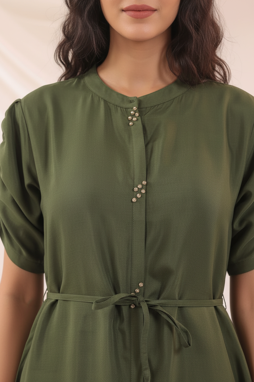 Placket & Waist Detail