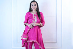 Fuchsia Festive Kurta set with potli bag